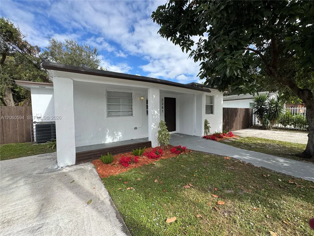 2381 NW 153rd St Miami Gardens, FL 33054