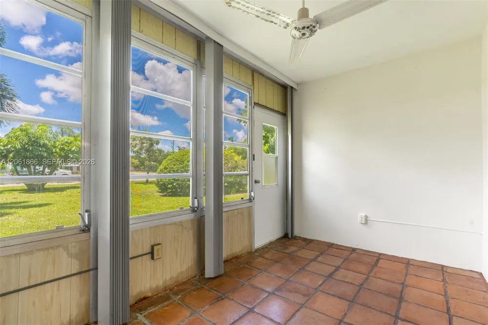 7877 Golf Cir Dr #108 Margate, FL 33063