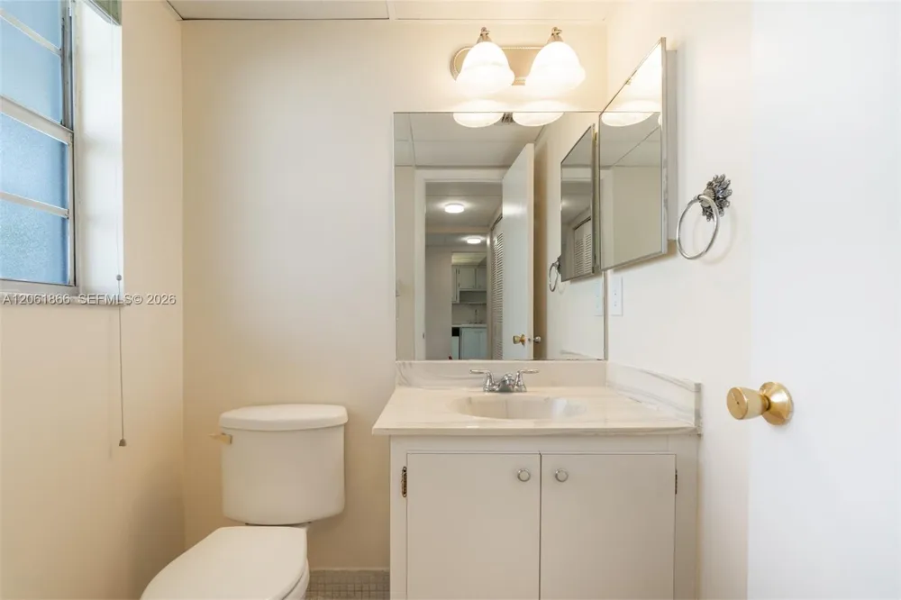 7877 Golf Cir Dr #108 Margate, FL 33063