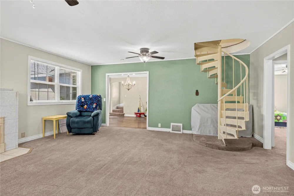 2619 Fir Street Longview, WA 98632