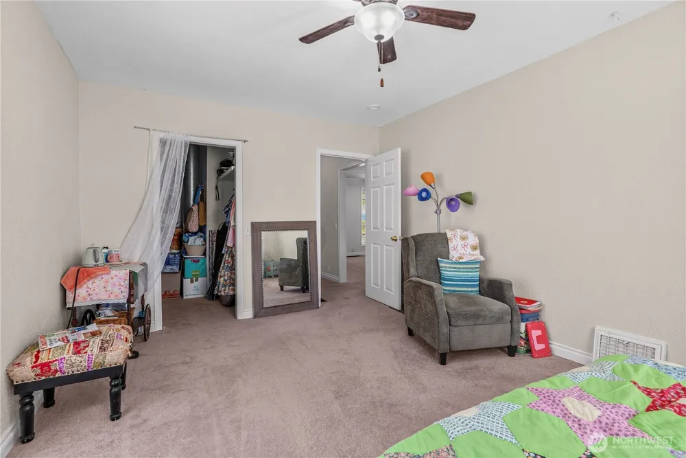 2619 Fir Street Longview, WA 98632