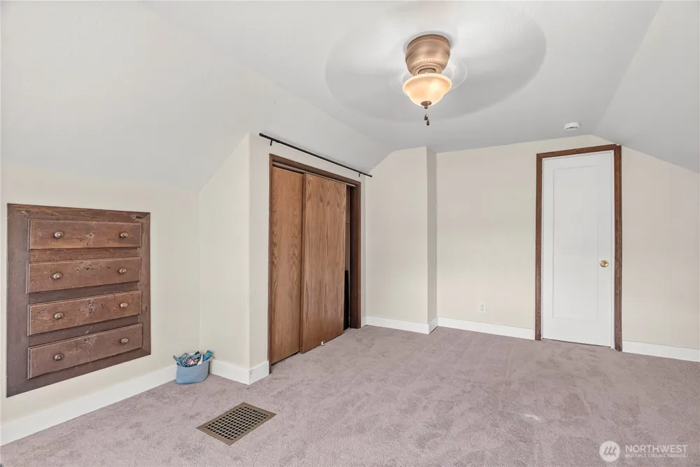 2619 Fir Street Longview, WA 98632