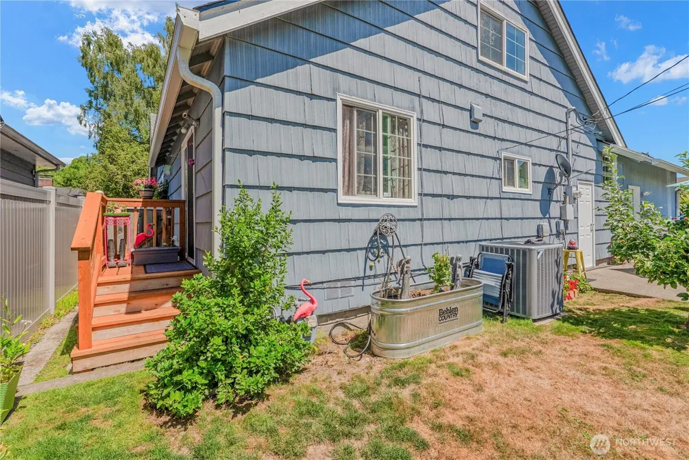 2619 Fir Street Longview, WA 98632