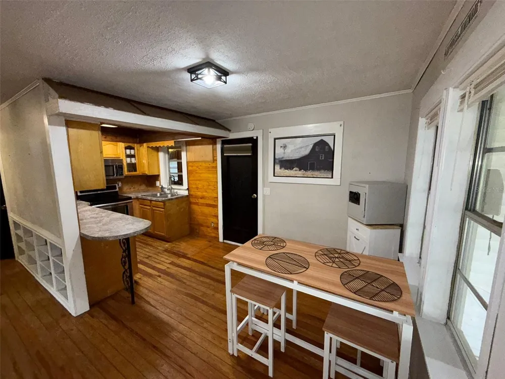 37318 CARTER AVENUE Dade City, FL 33523
