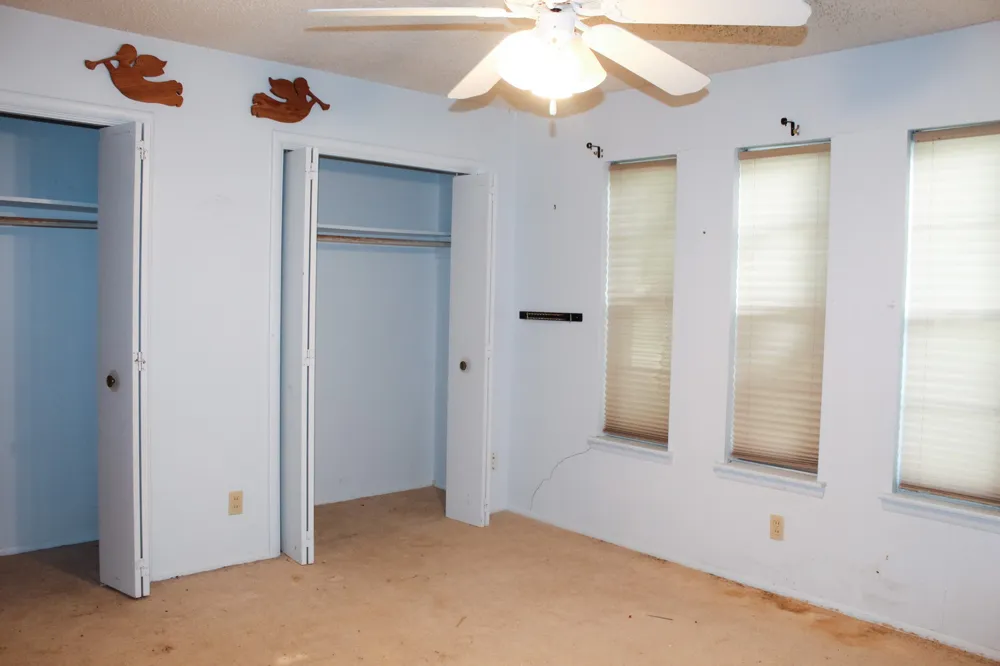 1210 Cozby Street S Benbrook, TX 76126