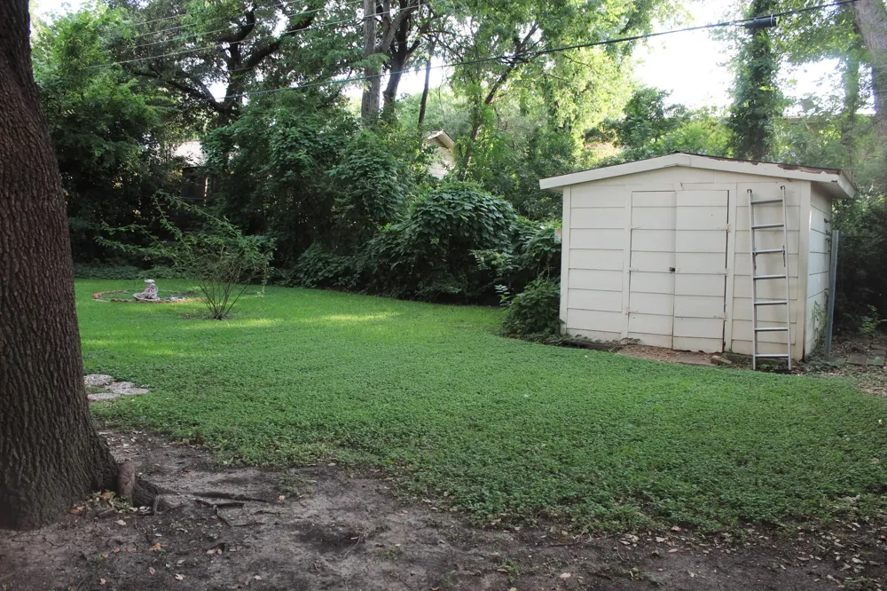 1210 Cozby Street S Benbrook, TX 76126