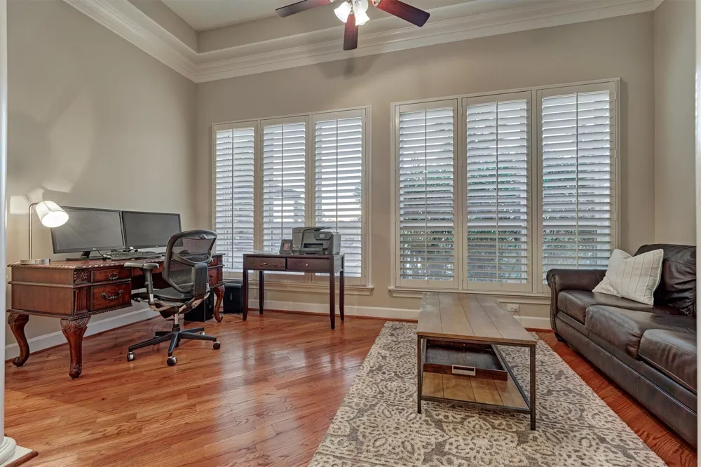 18823 Quiet Water Way Montgomery, TX 77356