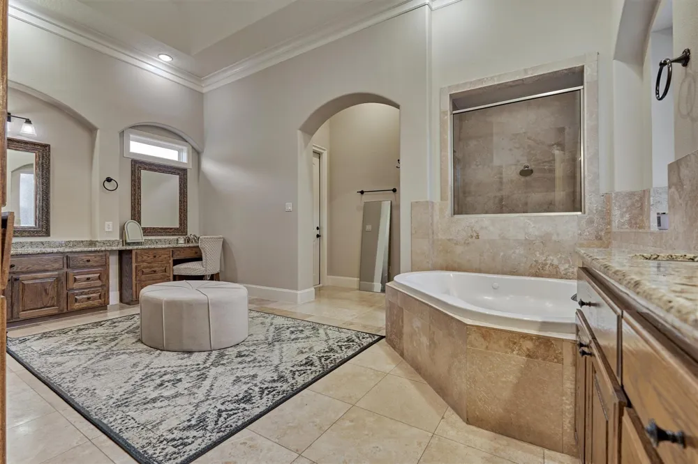 18823 Quiet Water Way Montgomery, TX 77356