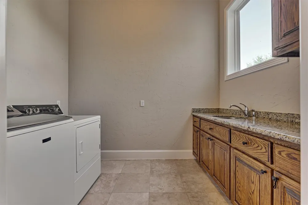 18823 Quiet Water Way Montgomery, TX 77356