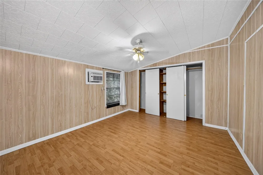 110 National Forest Road Cleveland, TX 77328