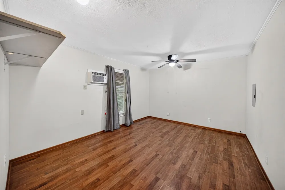 110 National Forest Road Cleveland, TX 77328