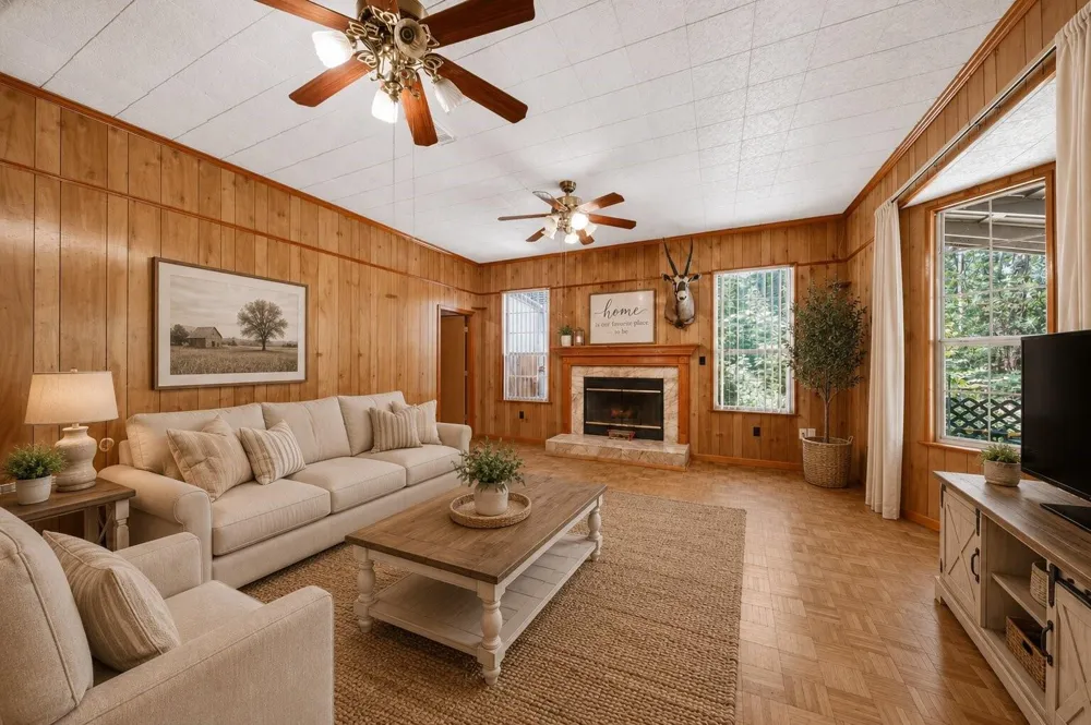 110 National Forest Road Cleveland, TX 77328