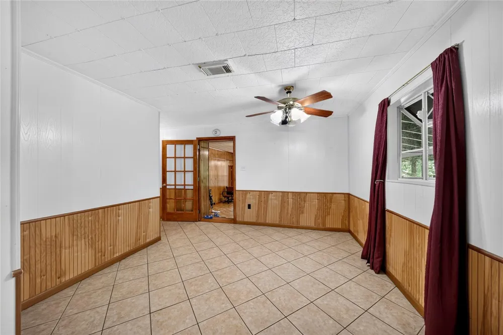 110 National Forest Road Cleveland, TX 77328