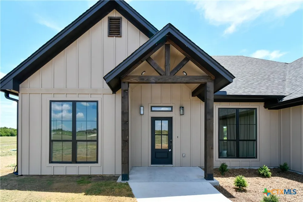 7889 Pecan Road Troy, TX 76579