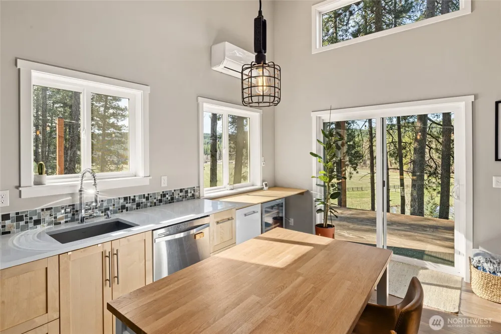 5910 Teanaway Road Cle Elum, WA 98922