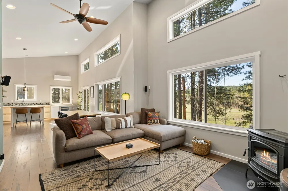 5910 Teanaway Road Cle Elum, WA 98922