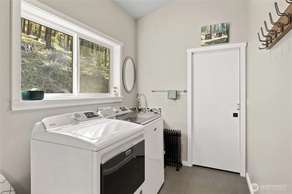 5910 Teanaway Road Cle Elum, WA 98922