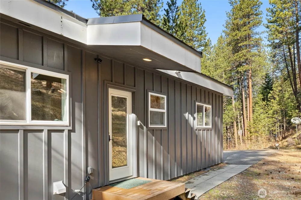 5910 Teanaway Road Cle Elum, WA 98922