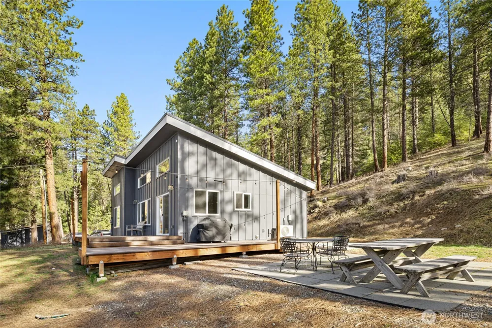 5910 Teanaway Road Cle Elum, WA 98922