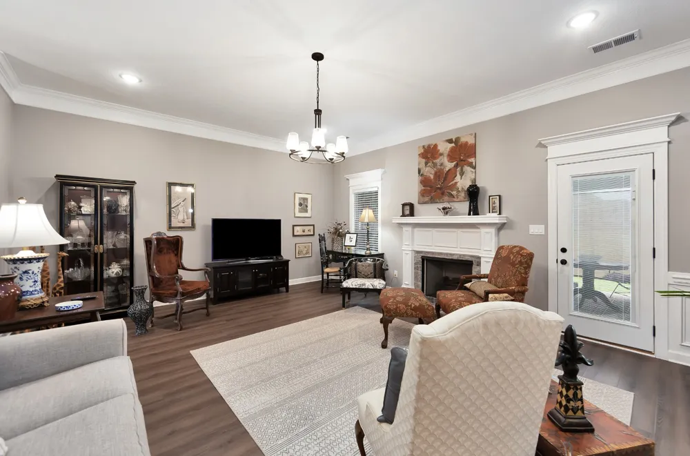 102 Gatewick Dr Jackson, TN 38305