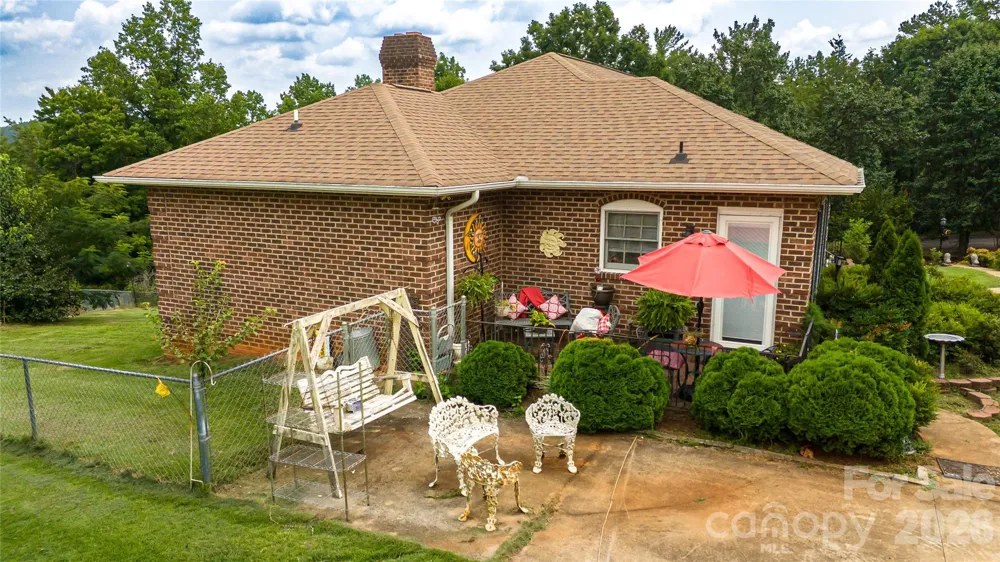 100 Oakridge Drive Morganton, NC 28655