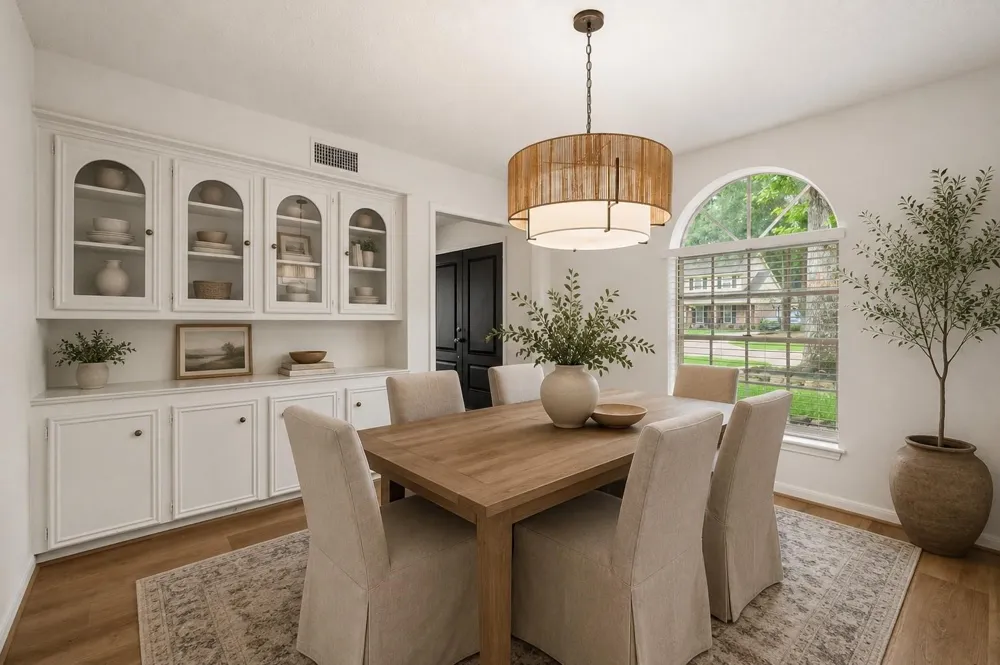 2019 Thousand Pines Drive Kingwood, TX 77339
