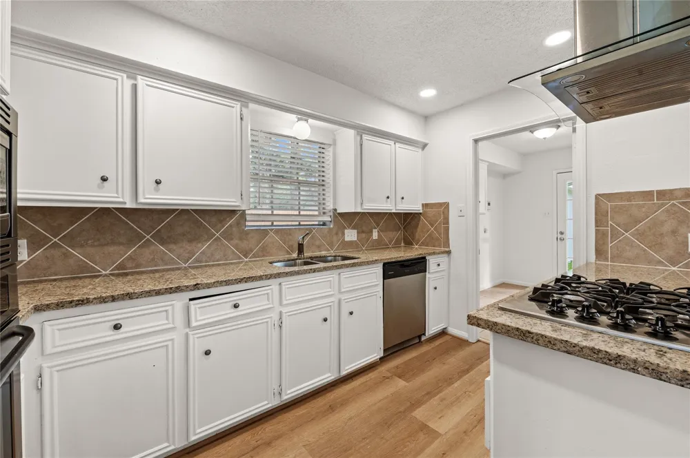 2019 Thousand Pines Drive Kingwood, TX 77339