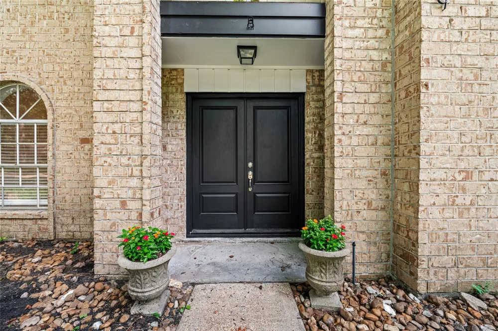 2019 Thousand Pines Drive Kingwood, TX 77339