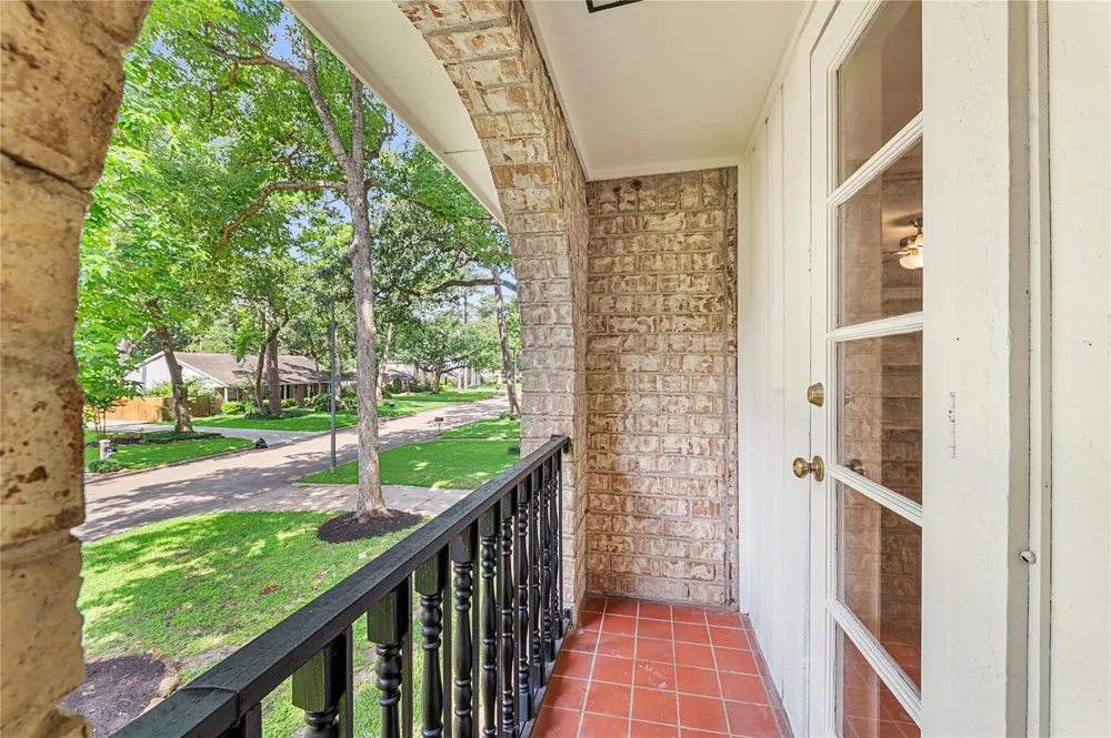 2019 Thousand Pines Drive Kingwood, TX 77339