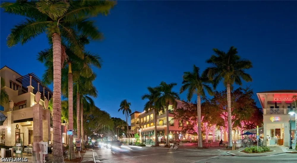 Crossfield Circle #92 Naples, FL 34104