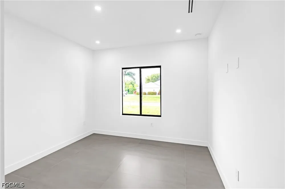 SW Embers Terrace Cape Coral, FL 33991