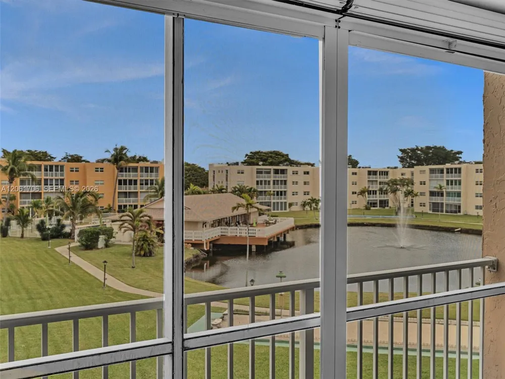 201 SE 11th Ter #303 Dania Beach, FL 33004