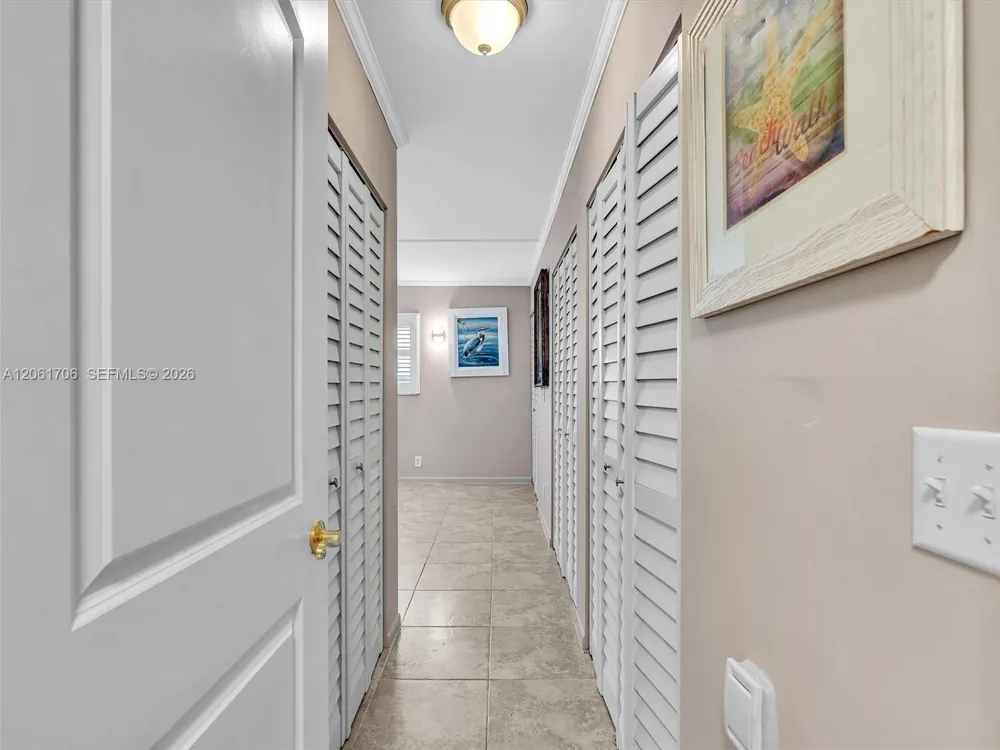 201 SE 11th Ter #303 Dania Beach, FL 33004