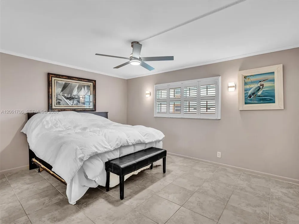 201 SE 11th Ter #303 Dania Beach, FL 33004