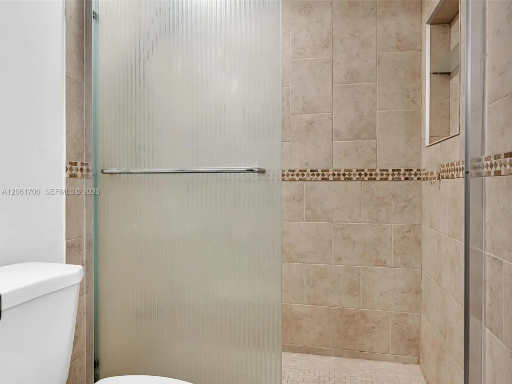 201 SE 11th Ter #303 Dania Beach, FL 33004