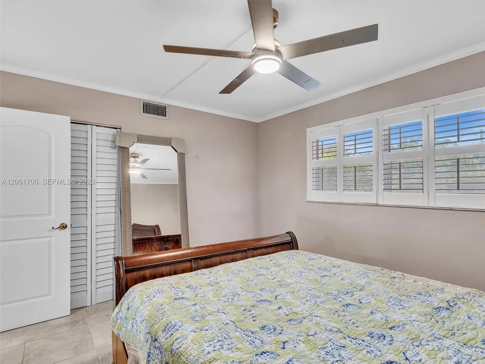 201 SE 11th Ter #303 Dania Beach, FL 33004