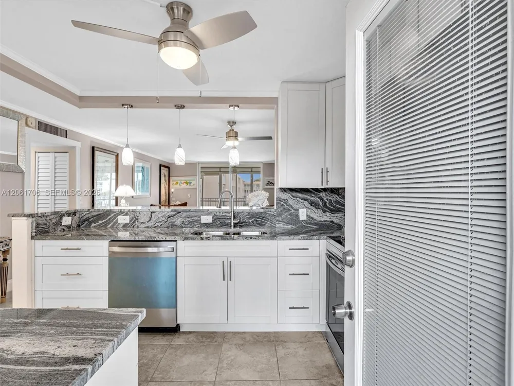201 SE 11th Ter #303 Dania Beach, FL 33004