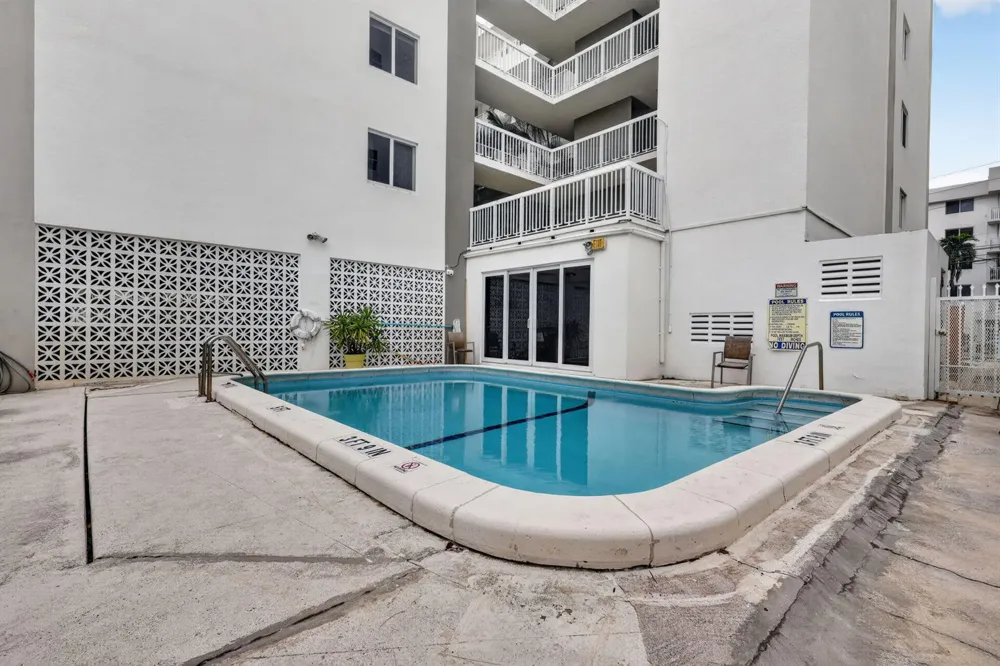 1670 Bay Road #3F Miami Beach, FL 33139