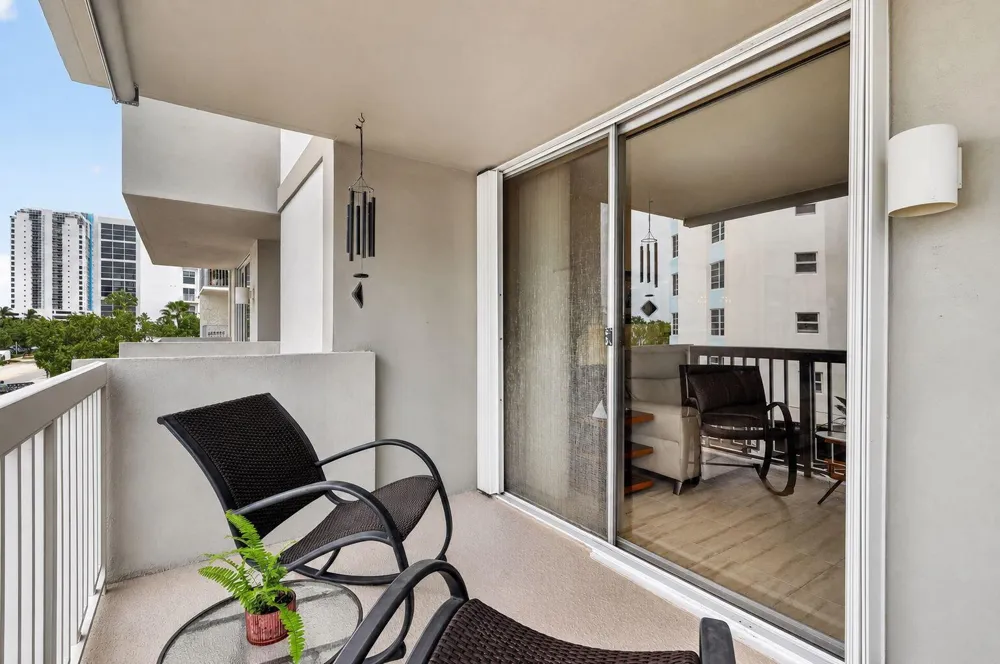 1670 Bay Road #3F Miami Beach, FL 33139