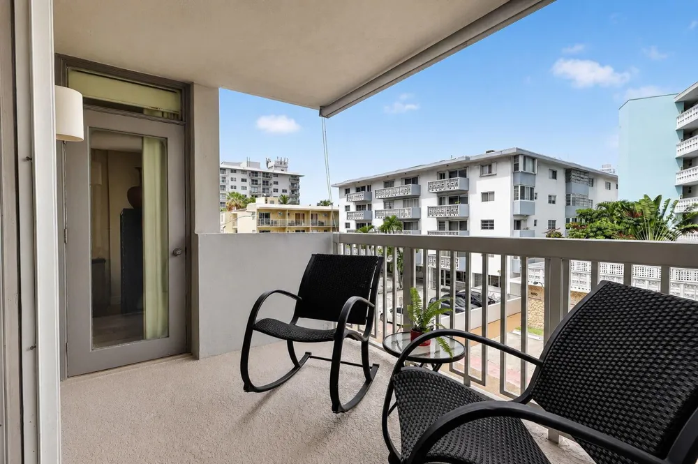 1670 Bay Road #3F Miami Beach, FL 33139