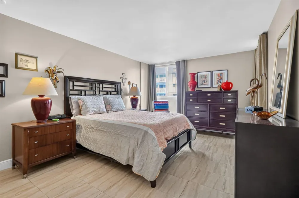 1670 Bay Road #3F Miami Beach, FL 33139