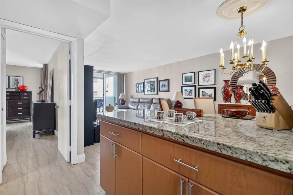 1670 Bay Road #3F Miami Beach, FL 33139