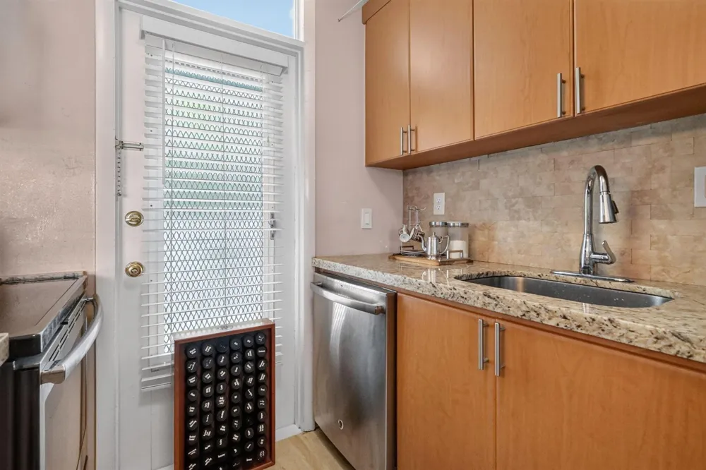 1670 Bay Road #3F Miami Beach, FL 33139