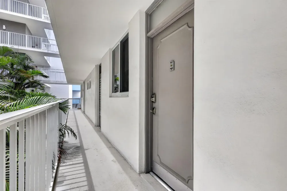 1670 Bay Road #3F Miami Beach, FL 33139