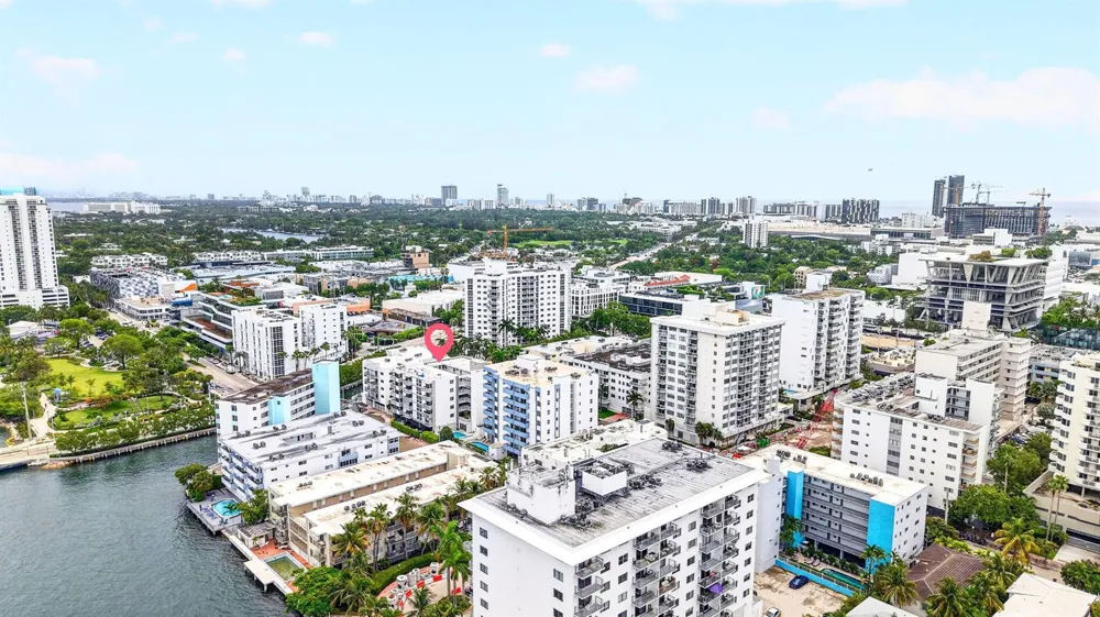 1670 Bay Road #3F Miami Beach, FL 33139