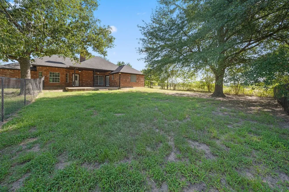 510 Oklahoma Street Van, TX 75790