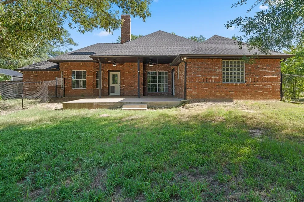 510 Oklahoma Street Van, TX 75790