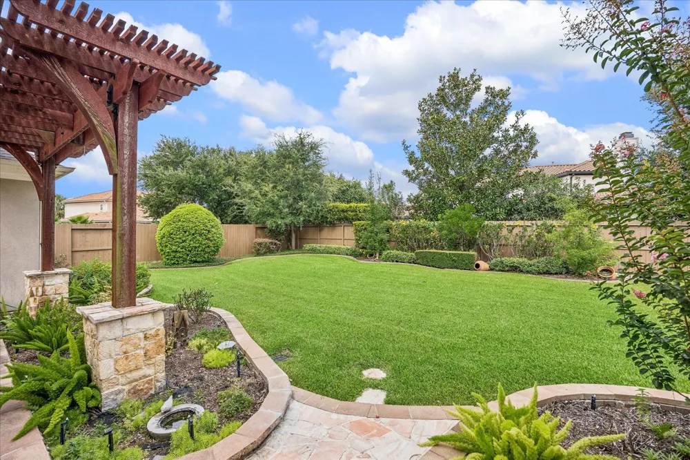 2210 Bywater Drive Houston, TX 77077