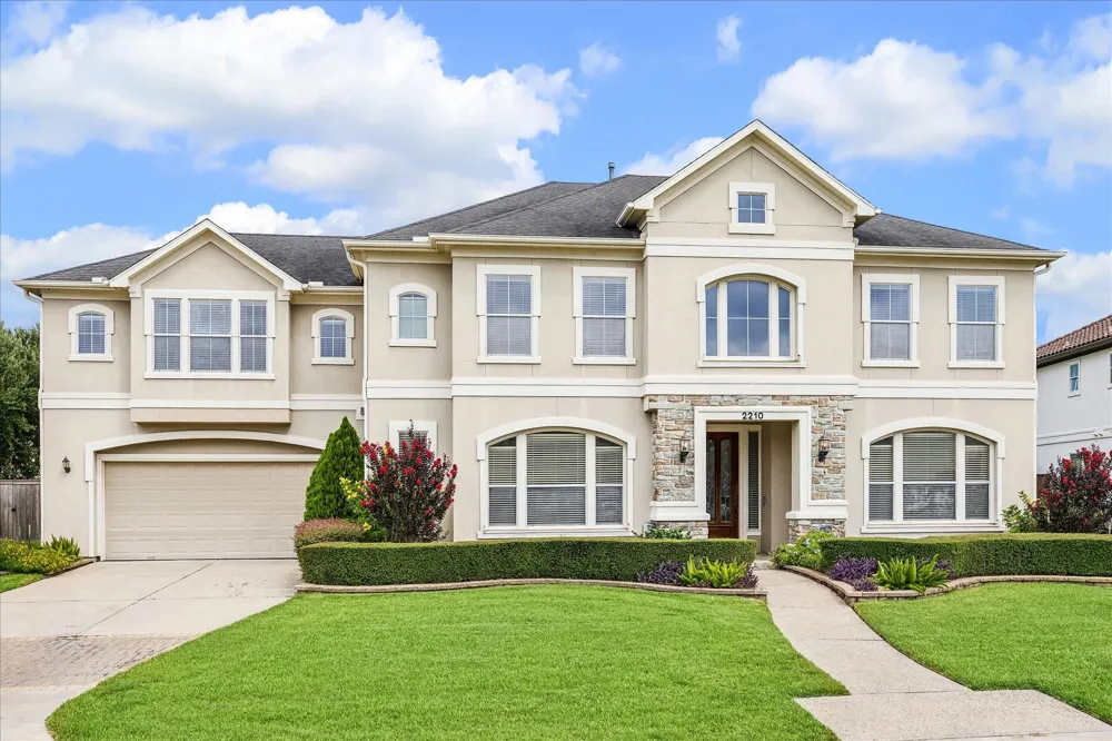 2210 Bywater Drive Houston, TX 77077