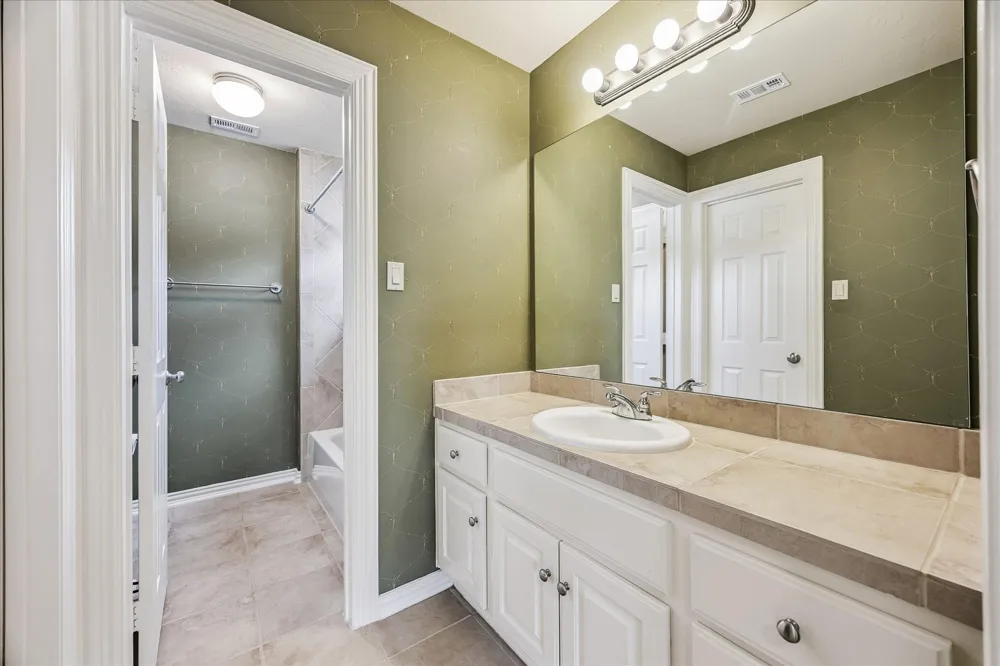 2210 Bywater Drive Houston, TX 77077